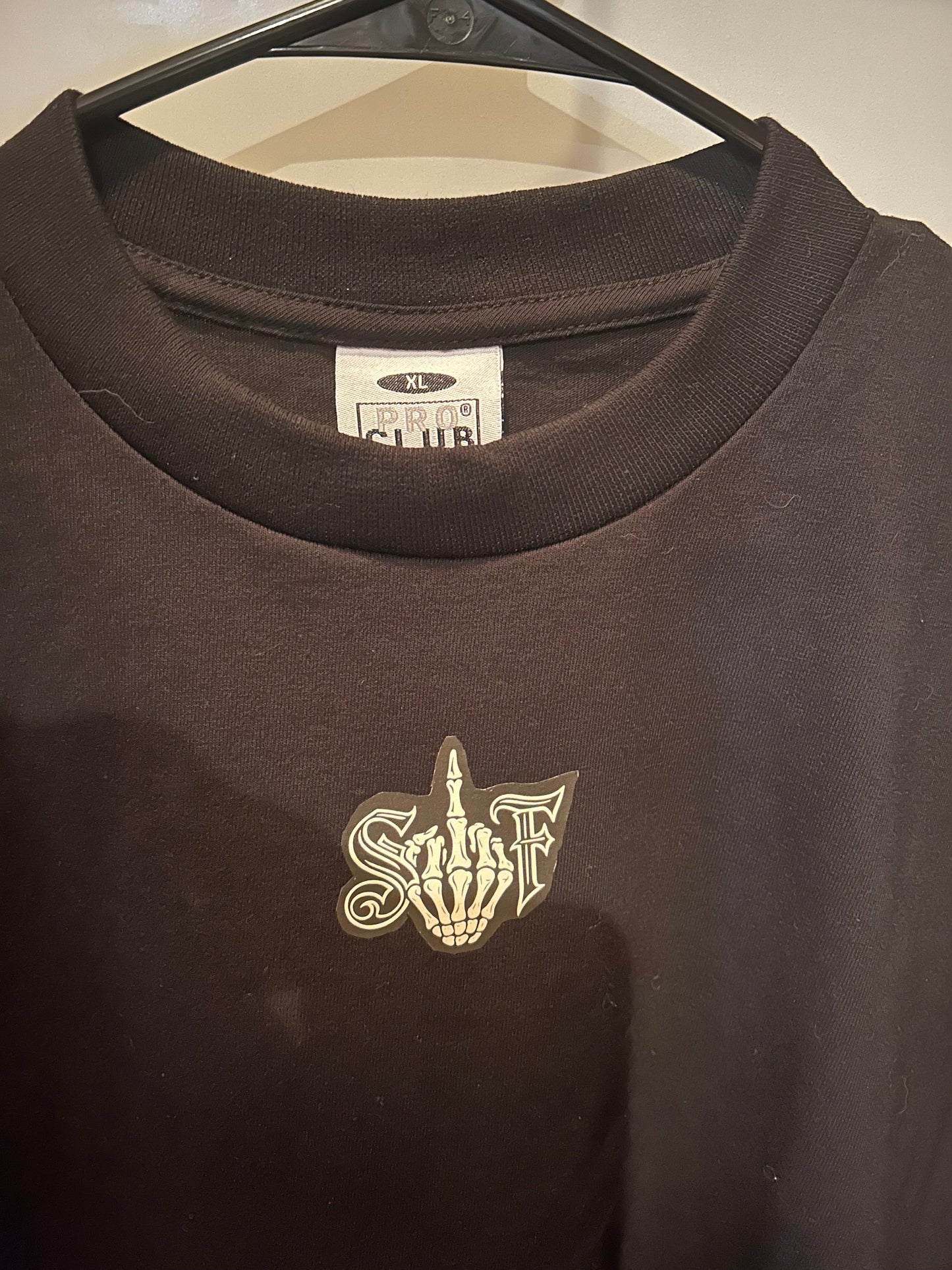 Men’s XL Astro-NOT single finger black T-shirt